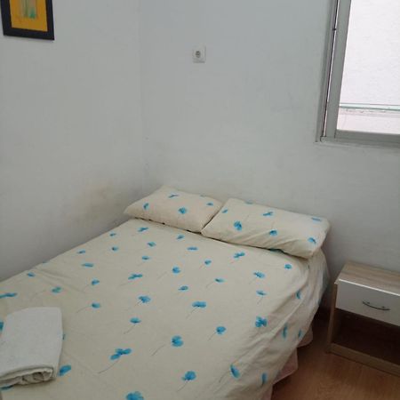 Apartamento 2 Dormitorios Cerca Del Wizink Madrid Exteriör bild