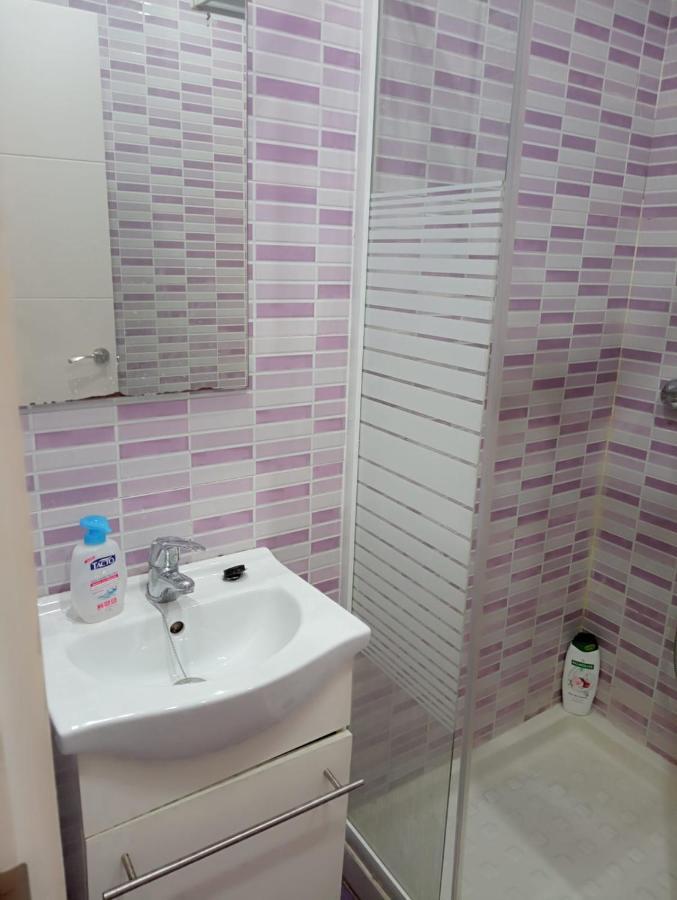 Apartamento 2 Dormitorios Cerca Del Wizink Madrid Exteriör bild